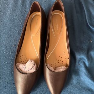 Women’s Size 7M Easy Spirit Brown Flats Shoes